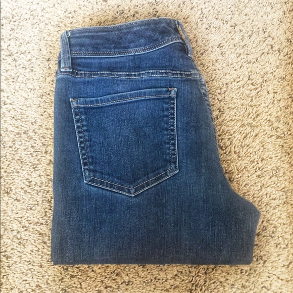 The Limited Blue Jeans - Picture 2 of 3